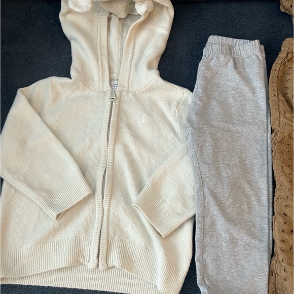 Gap Bundle 18–24months - Picture 2 of 10